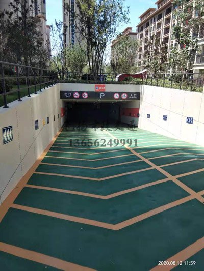 西安停車場(chǎng)車位劃線多少錢一個(gè)，西安停車場(chǎng)劃線施工的價(jià)格？